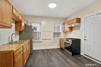 Building Photo - 128 Campbell Ave