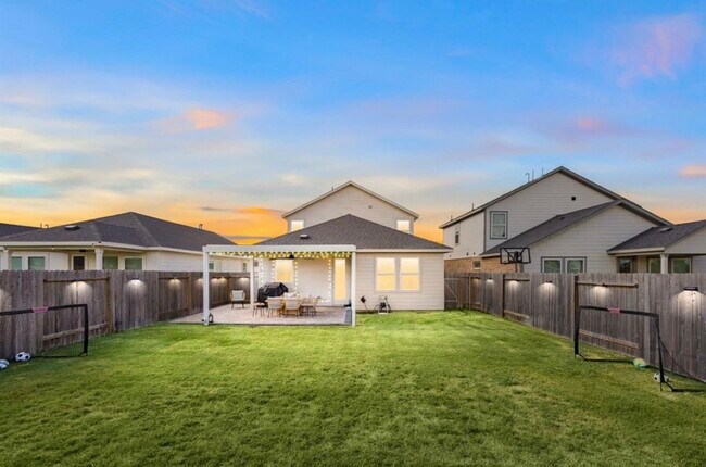 Foto del edificio - 21734 Heather Elm Dr