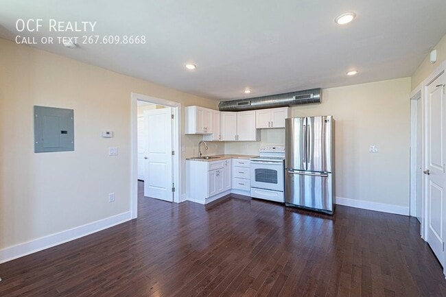 Building Photo - South Street One Bedroom Apartment