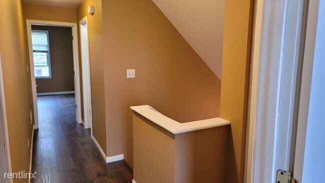 Building Photo - 5 br, 1.5 bath House - 8610 S Wallace St