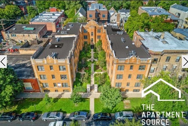 Building Photo - 3808 N Sheffield Ave