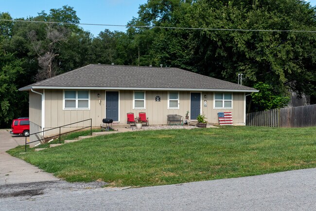 Building Photo - 3516 Wilson Ave