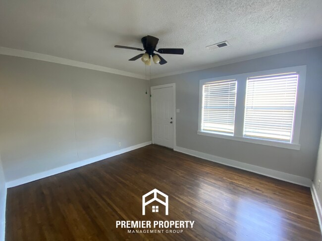 Foto del edificio - 7908 Harrold St