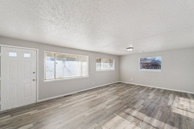 Building Photo - 3 bed, 1 bath home in Midwest city,Ok