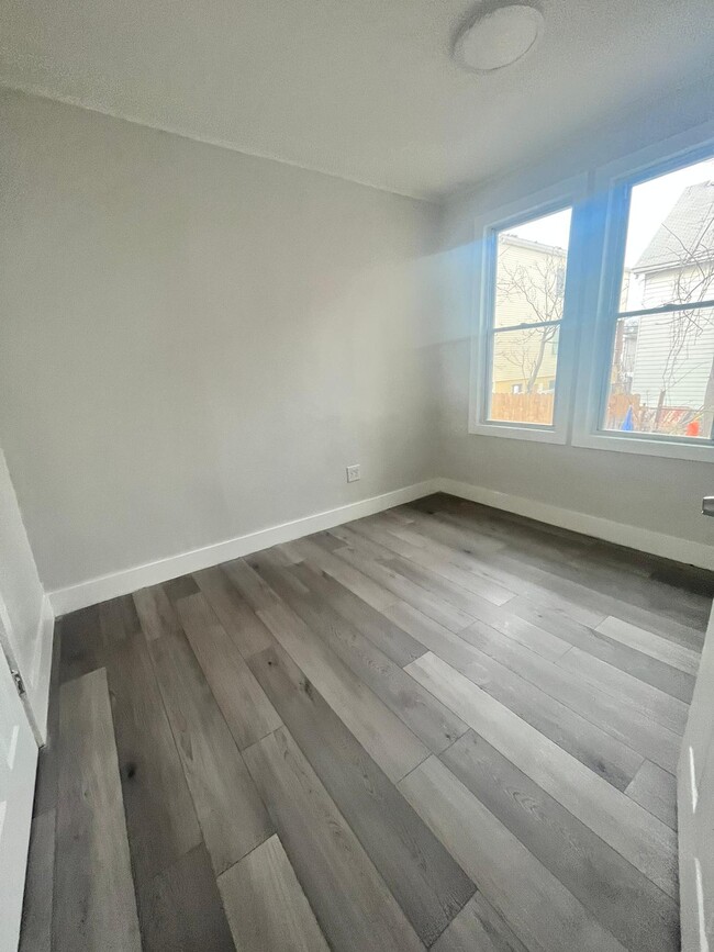 Unit 1 - 174 Myrtle Ave