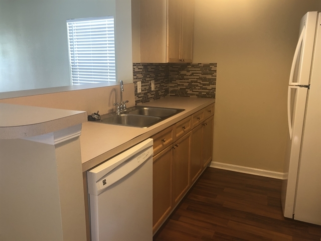 Building Photo - 3053 Maple Leaf Drive