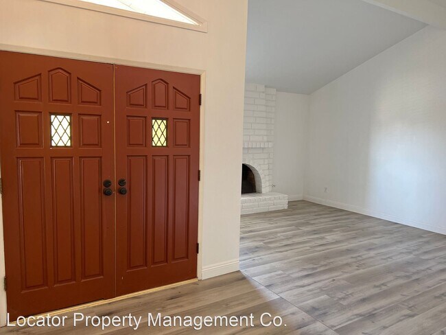 Building Photo - 3 br, 2 bath House - 708 N El Rio