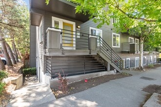 Building Photo - 115 W Galer St