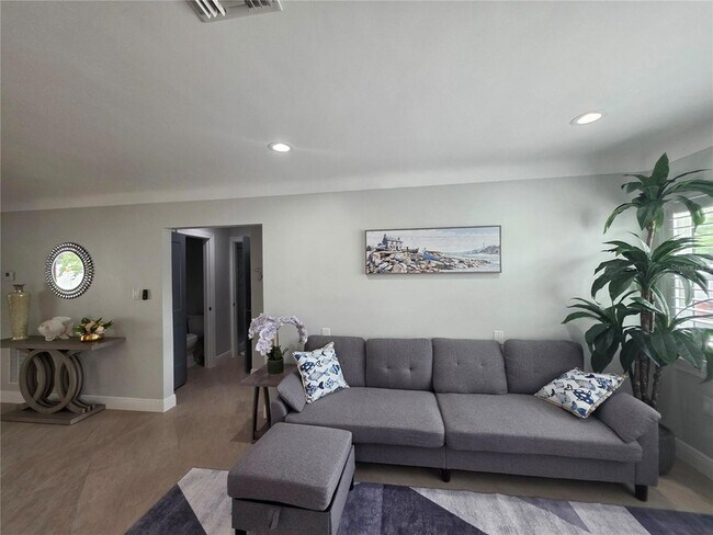 Foto del edificio - 3435 Overlook Dr NE