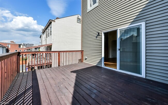 Building Photo - 2 br, 1 bath House - 5103 Lotus Way