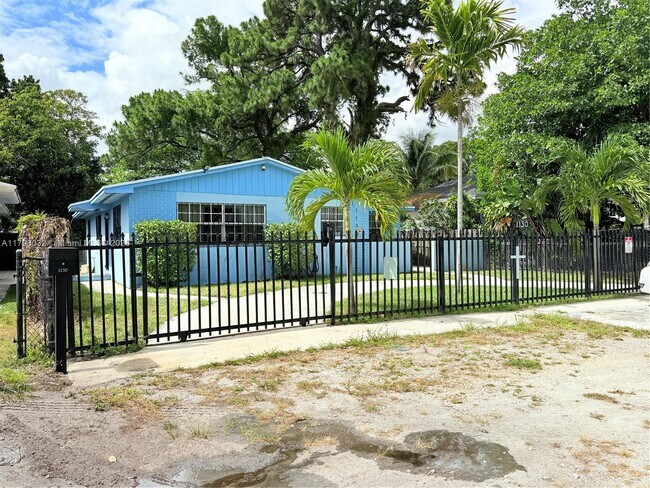 Foto del edificio - 1130 Kasim St