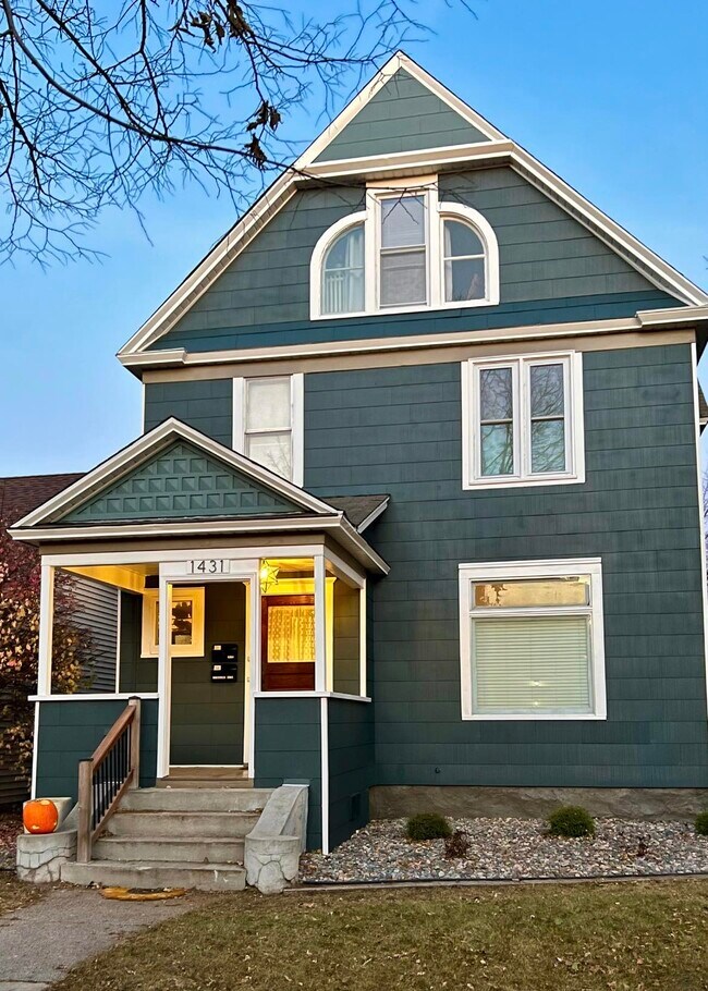Building Photo - 1431 Adams St NE