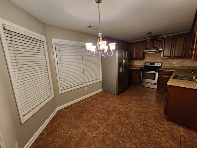 Building Photo - 1407 Princeton Dr