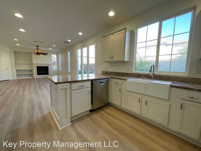 Building Photo - 4 br, 3 bath House - 11277 Corsica Mist Ave