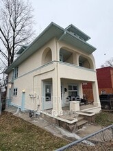 Building Photo - 1217 W 21st St