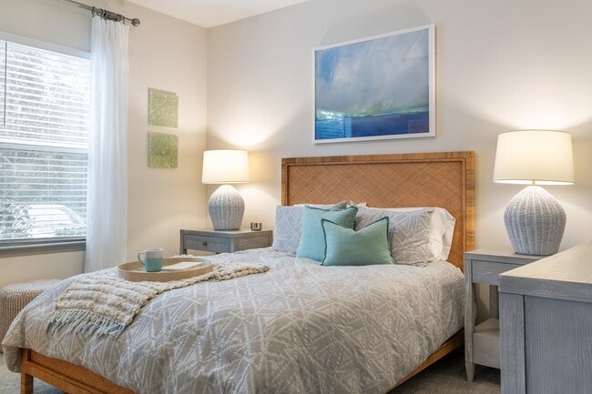 Building Photo - Hawthorne at Smith Creek