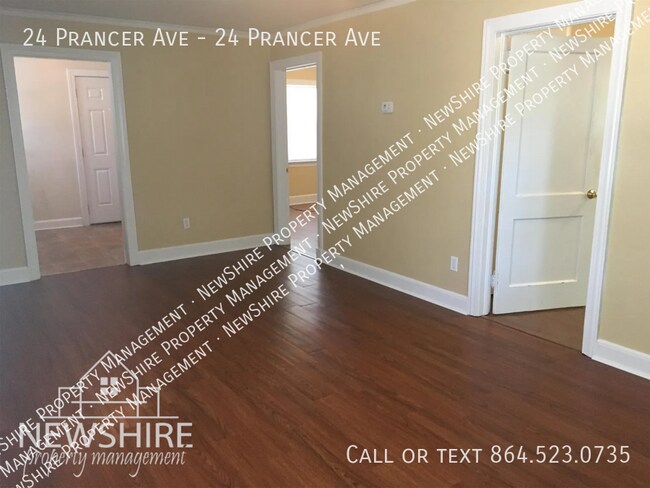 Photo - 24 Prancer Ave House