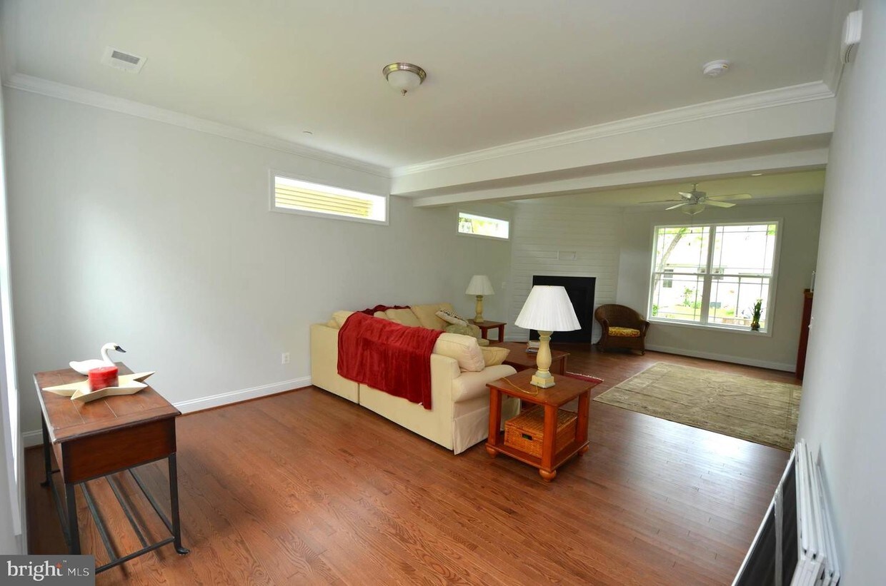Foto principal - 1218 Juniper St