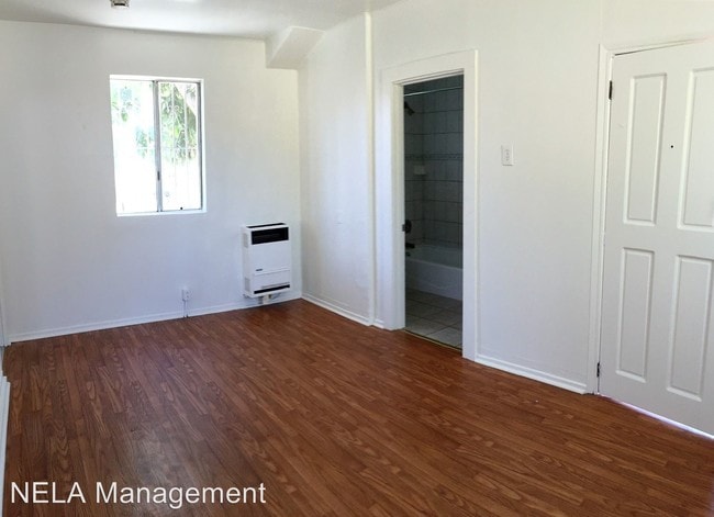 Building Photo - 643 Cypress Ave