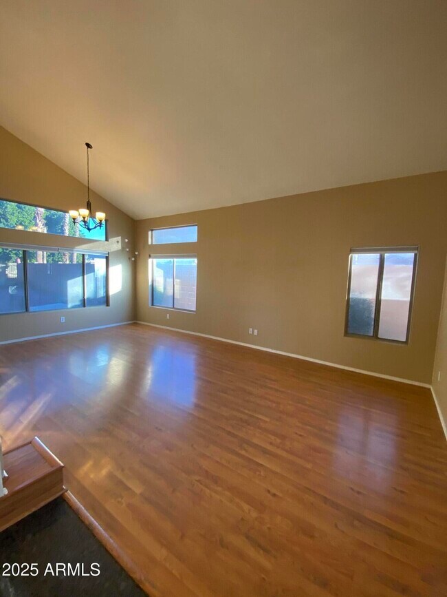 Building Photo - 2745 S Sean Dr
