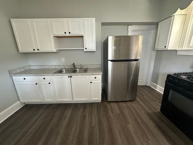 Foto del edificio - 3 BEDROOM 1 BATH NEWLY REMODELED in HAMILTON