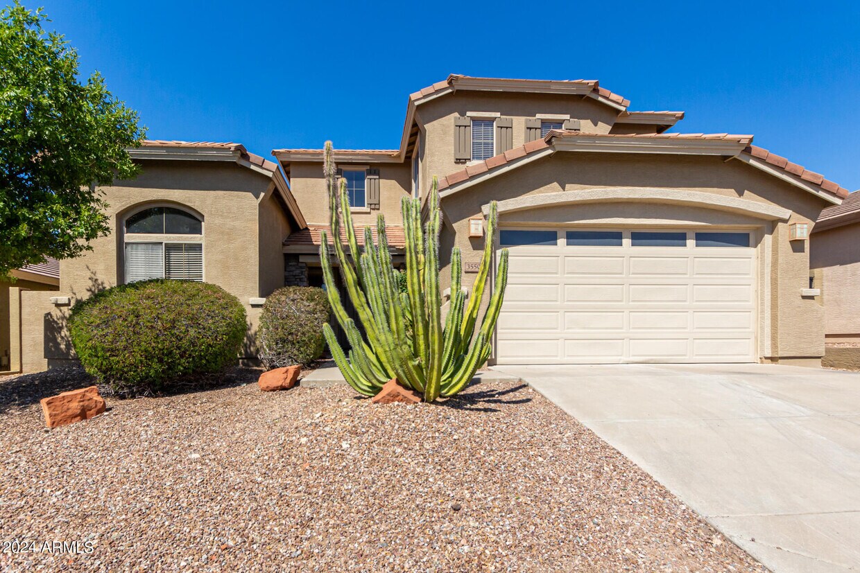 Primary Photo - 3550 W Magellan Dr