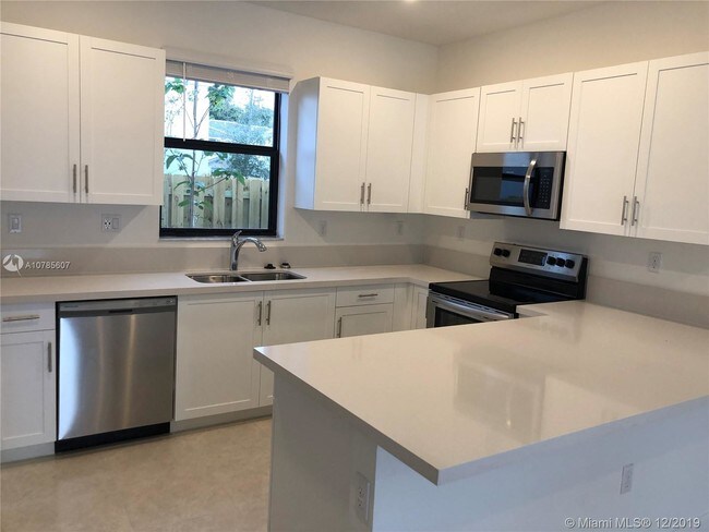 Foto del edificio - 1623 SW 29th St