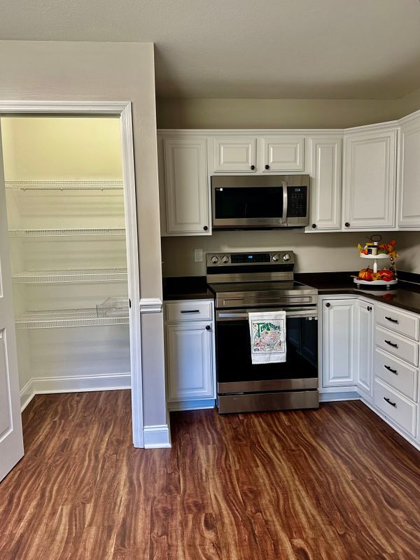 Foto del edificio - 1114 Maple Tree Ln