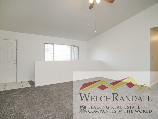 Building Photo - Beautiful 3 Bed 2 Bath Townhome in Ogden