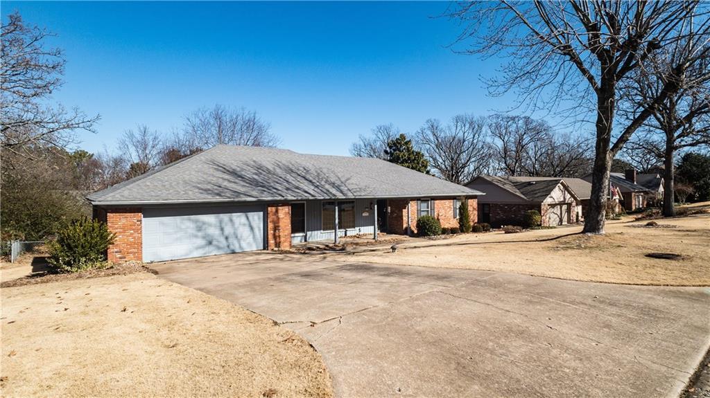 Building Photo - 1034 E Bonnie Ln