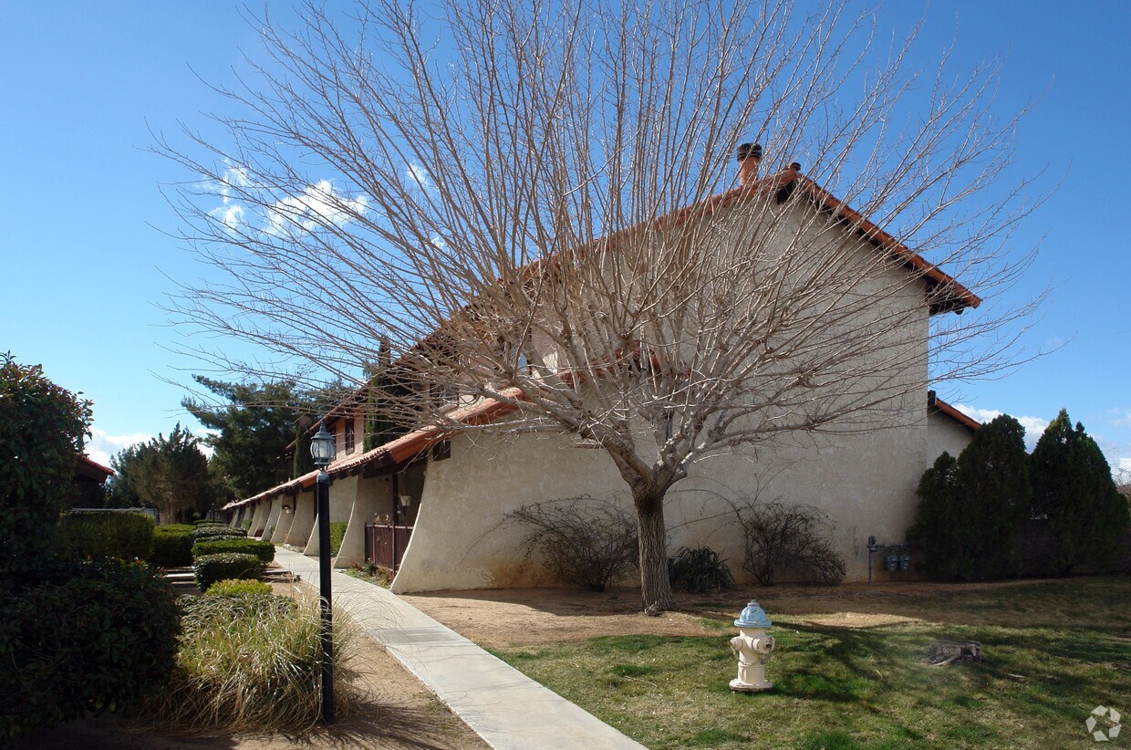 Primary Photo - 16780 Green Tree Blvd