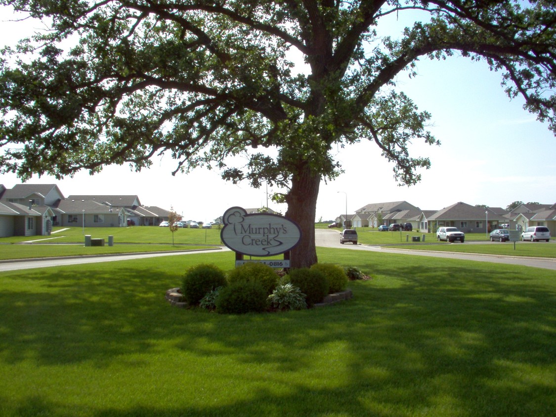 Primary Photo - Murphy's Creek Townhomes