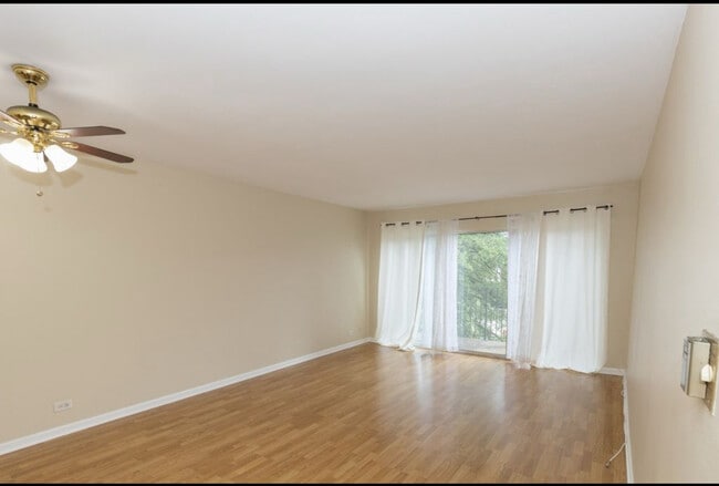 Building Photo - 5101 Carriage Way Dr