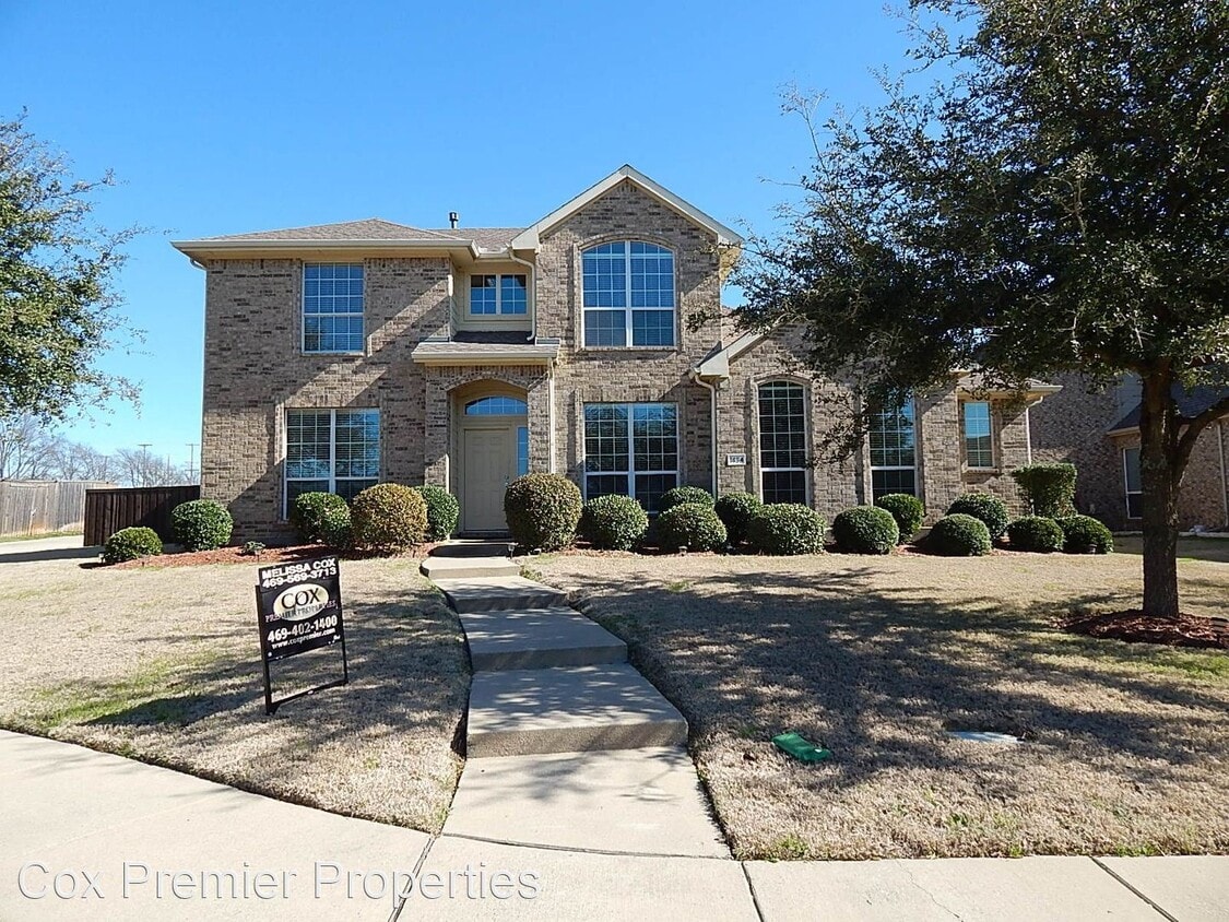 Primary Photo - 4 br, 2.5 bath House - 1494 Red Wolf