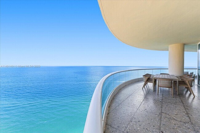 Building Photo - 16051 Collins Ave