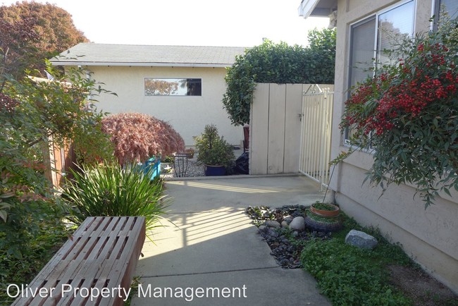 Building Photo - 2 br, 2 bath House - 535 Vivienne Dr