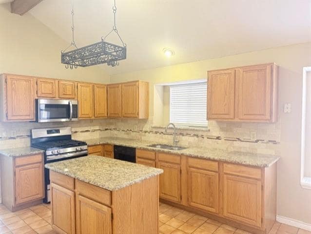 Building Photo - 3701 Dutton Dr