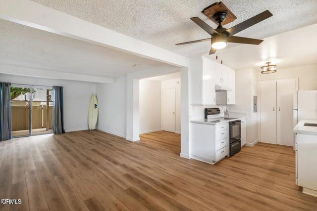 Foto del edificio - 233 S Ventura Rd