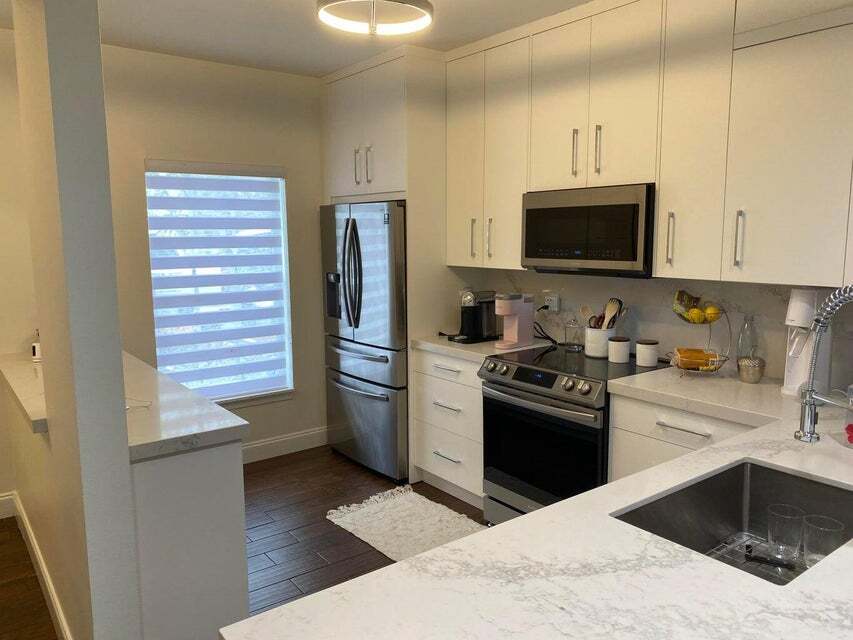 Foto principal - 834 Kokomo Key Ln