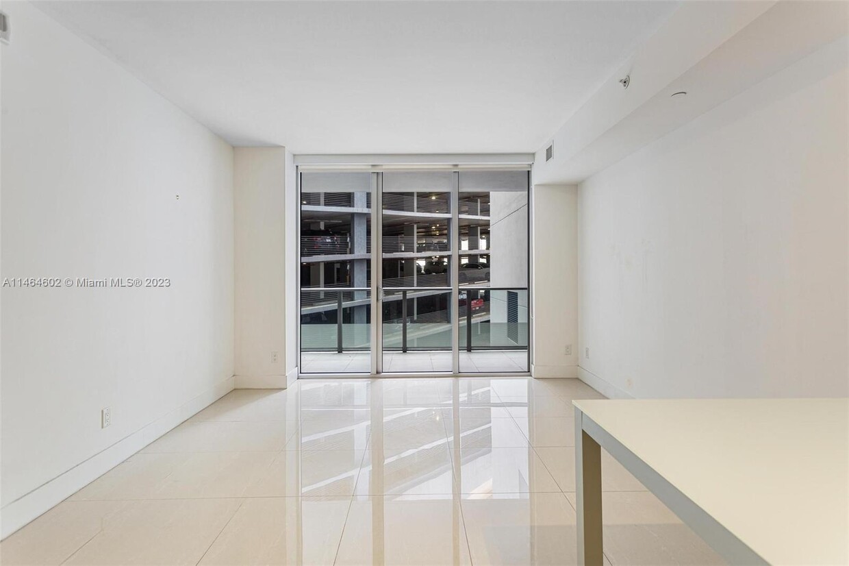 Foto principal - 1300 Brickell Bay Dr