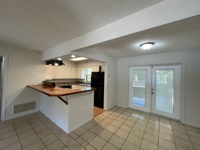 Foto del edificio - Charming 4 Bedroom, 3 Bathroom Home in Orl...