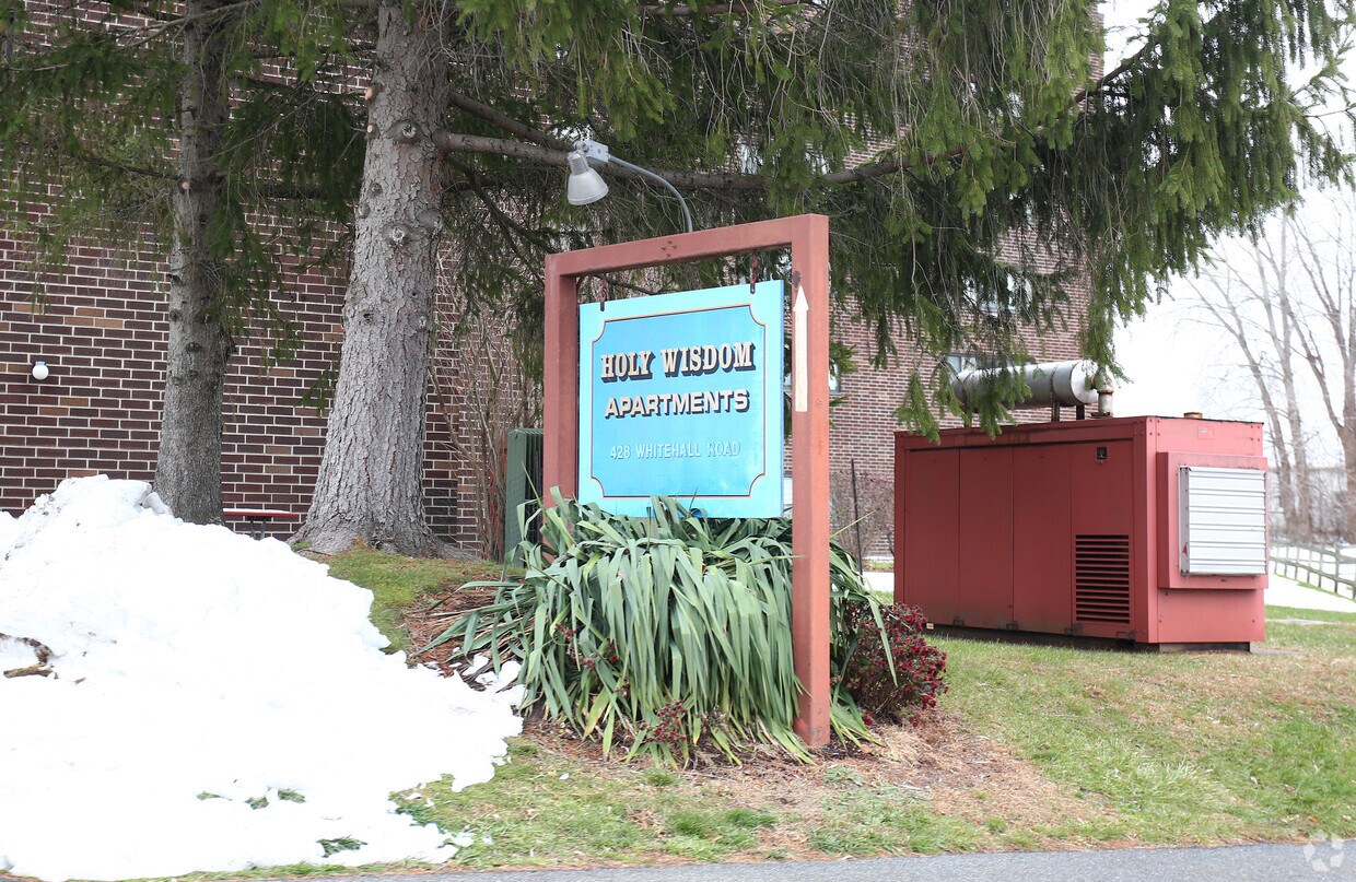 Foto del edificio - Holy Wisdom Apartments