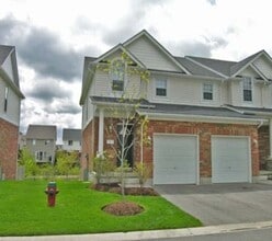 Building Photo - 151 Clairfields Dr E