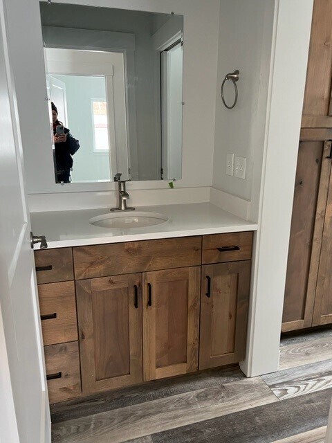 Foto del edificio - 310 Snake River Dr