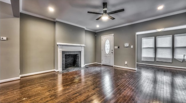 Building Photo - 3738 Ellerslie Ave