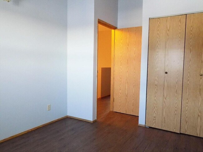Photo du bâtiment - Finlayson Drive Townhomes