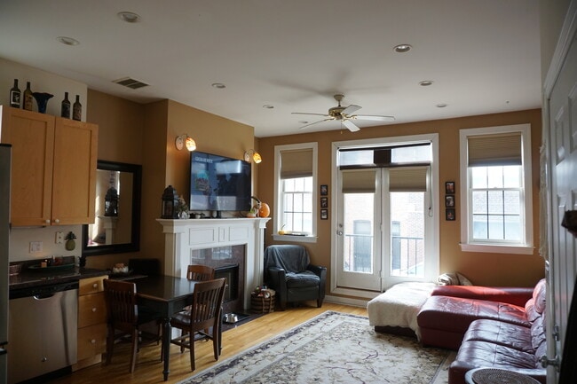 Building Photo - 509 N Hartland Ct