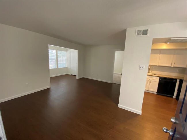Building Photo - 12902 Brant Rock Dr
