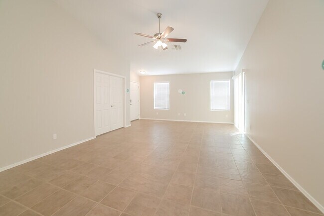 Foto del edificio - 12557 W Mandalay Ln
