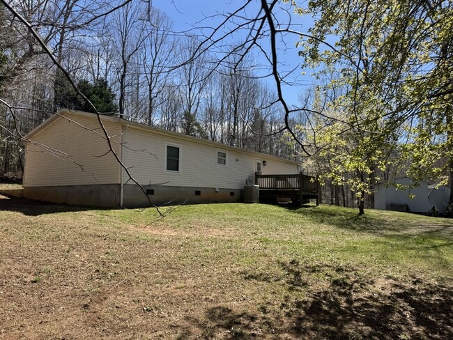 Building Photo - 477 Henrys Country Rd